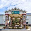 Отель FairBridge Inn & Suites Sunnyside, фото 1
