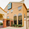 Отель Quality Inn & Suites, фото 1