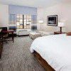 Отель Hampton Inn & Suites Chapel Hill-Carrboro/Downtown, фото 6
