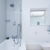 Отель Spacious 1BR Garden Flat in Brixton, фото 10