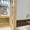 Отель Ge At Breckenridge Peak 9 Inn, Liftside 403 Studio Bedroom Condo by Redawning, фото 9
