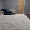 Отель 2 Bedrooms Apartment in Main Street Mexborough, фото 6