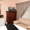 Отель Umqhele Bed & Breakfast, фото 4