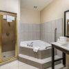 Отель Quality Inn & Suites, фото 8