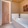 Отель Mountain View Hot Tub Condo by RedAwning, фото 8
