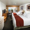 Отель Lakeside Lodge And Suites, фото 5