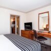 Отель Sandman Hotel & Suites Winnipeg Airport, фото 18