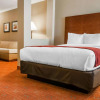Отель Comfort Suites Farmington, фото 6