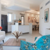 Отель Family Getaway Apartment - On The Beach, фото 7