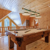 Отель Executive Plus 52 - Beautiful Spacious log Home With Private hot tub Pool, фото 14