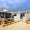 Отель Seaside Serenity 3-bed Deck Garden Near Shore, фото 1