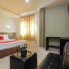 Отель RedDoorz Plus near Palembang Trade Center 2, фото 18