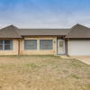Отель Killeen Home w/ Sunroom ~ 8 Mi to Fort Cavazos!, фото 15