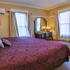 Отель Redtail Suites ~ Entire Home ~ Sleeps 12 ~ Tesla Station, фото 6