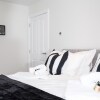 Отель Garland Penthouse- Large 2 bed 2 Bath Self Contained Flat- Close to Shops, фото 4