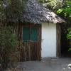 Отель Room in B&B - Mida Creek Eco Camp - Relax in Cosy Cottage, фото 1