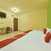 Отель OYO 90733 Parkway Inn Hotel, фото 24