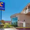 Отель Comfort Inn & Suites Near Universal - N. Hollywood - Burbank, фото 1