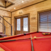 Отель Ern806 - Splashin' Views 2 Bedroom Cabin by RedAwning, фото 12