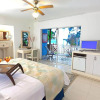Отель Cocoplum Beach Hotel, фото 2