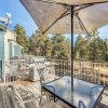 Отель Bright Townhome - 1 Mile to Downtown Cloudcroft, фото 8