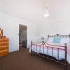 Отель Bridport Holiday House, фото 5