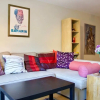 Отель Bright, Spacious 2 Bedroom Apartment in Stockbridge, фото 17