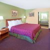 Отель Days Inn & Suites by Wyndham Terre Haute, фото 12