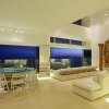 Отель Luxurious Oceanfront Penthouse with Private Pool, фото 6