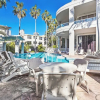 Отель Surfers Paradise Studio with Ocean Views, фото 1