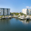 Отель Dolphin Point 105b 2 Bedroom Condo by RedAwning, фото 21
