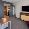 Отель Hilton Garden Inn Los Angeles Airport, фото 35