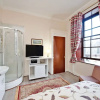 Отель Grand Mansion, 9-double Bedroom and Free Parking, фото 6