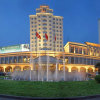 Отель Zhangjiagang Guomao Hotel, фото 1