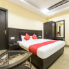 Отель OYO 33503 Hotel Holiday international, фото 6