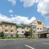 Отель Fairfield Inn & Suites Slippery Rock, фото 1