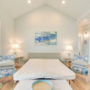 Отель Beachfront Gilchrist Retreat: Hot Tub + Bay Views, фото 28