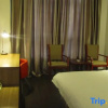 Отель Yantong Hotel, фото 1