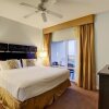 Отель Luau Resort by Panhandle Getaways, фото 40