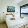 Отель Deluxe 2 Bedroom Apartment in Herzylia, фото 4