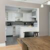 Отель Charming 2BR in Griffintown, фото 3