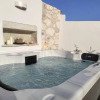 Отель Villa Estia - private jacuzzi next to the beach, фото 15