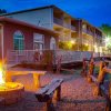 Отель Best Western Plus River Escape Inn & Suites в Дилсборо