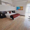 Отель Habitat Suites Hotel, фото 1