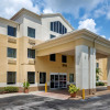 Отель Comfort Inn & Suites DeLand - near University, фото 1