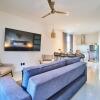 Отель Spacious Trendy Apartment Breathtaking Terrace & Infinity Pool Lounge & Yoga Area, фото 6