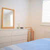Отель Clapham Junction 1 Bedroom Flat, фото 8