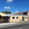 Отель Economy Inn, фото 1