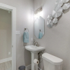 Отель Quiet Houston Home - 9 Mi to Downtown Aquarium!, фото 9