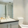 Отель Spacious and Bright 1 Bedroom Apartment, фото 10